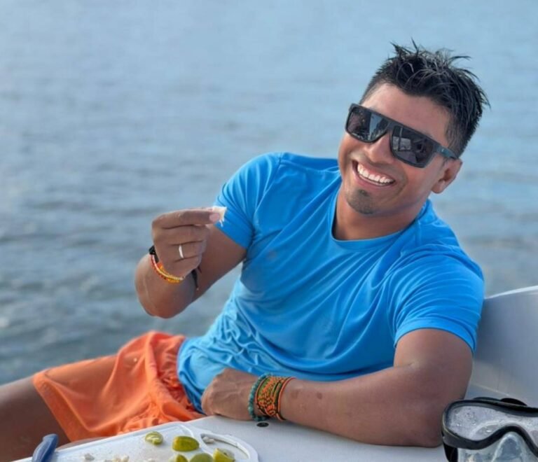 Abisua Travel capitán en San Blas Panamá guiando experiencia en el Caribe