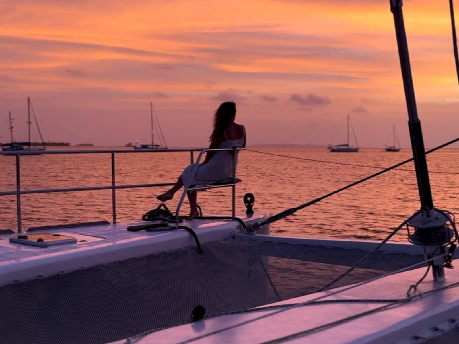 atardecer catamaran Sunreef 62 San Blas experiencia romantica Caribe navegacion