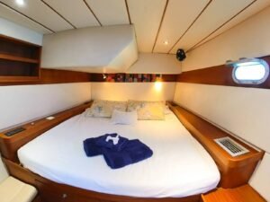Double cabin inside Lagoon 57 catamaran in San Blas with private comfortable bed