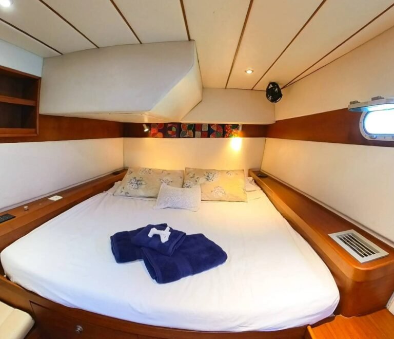 Double cabin inside Lagoon 57 catamaran in San Blas with private comfortable bed