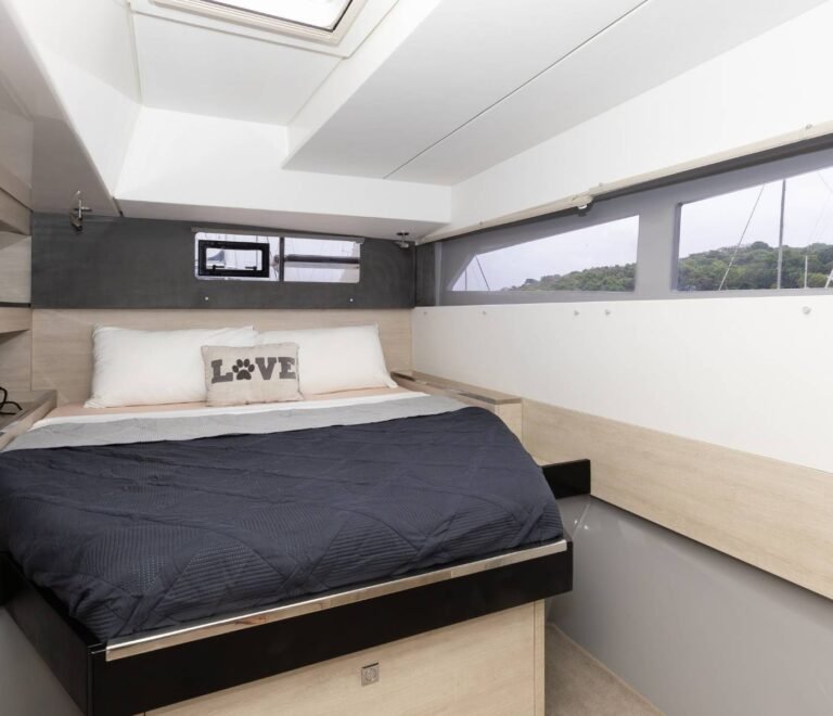 cabina popa catamaran Leopard 50 San Blas habitacion privada confort Caribe