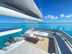VIP flybridge terrace on Leopard 50 VOX catamaran with panoramic ocean views in San Blas