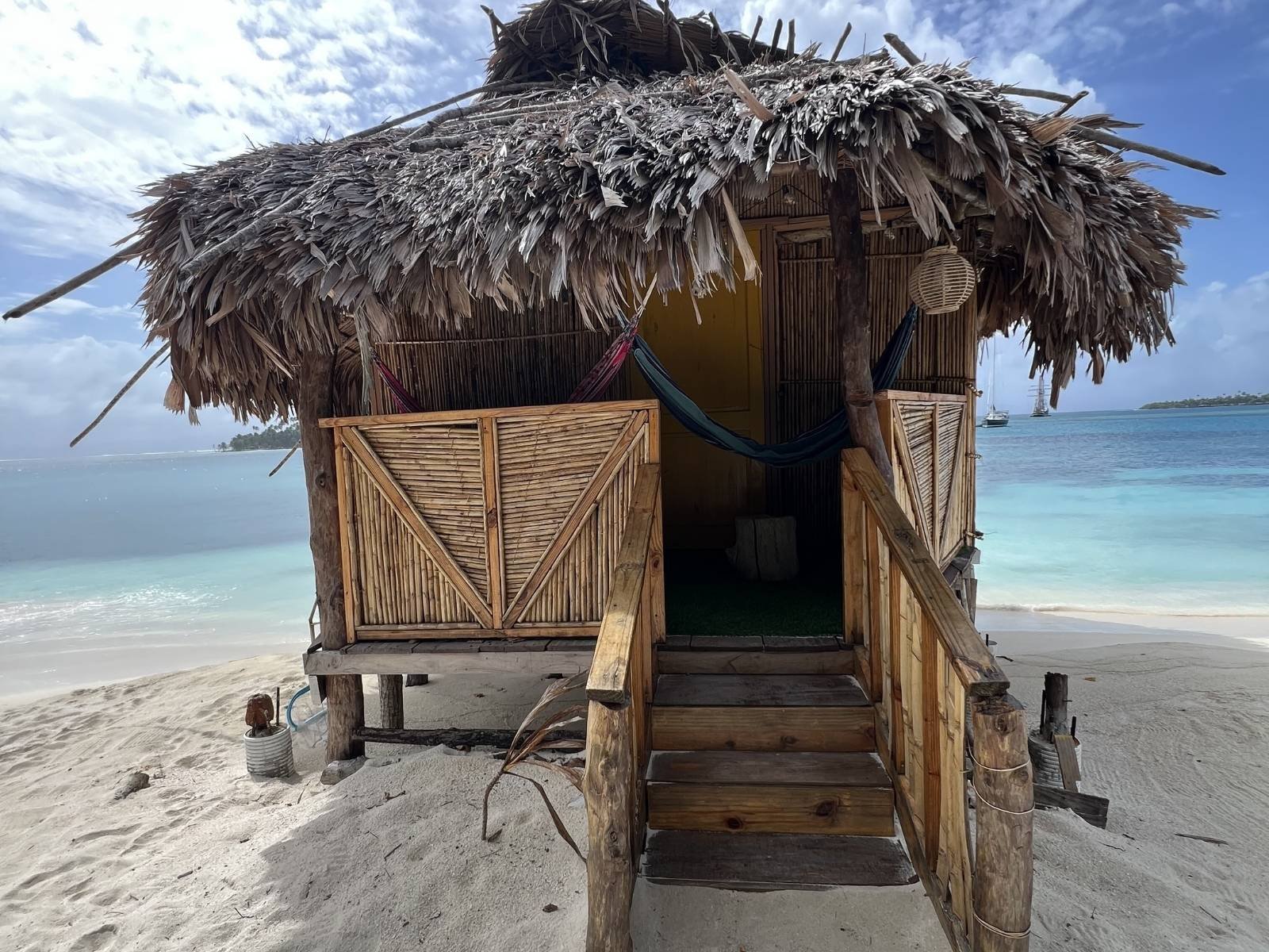 Beachfront bungalow cabin entrance in Dutch Cays San Blas Panama