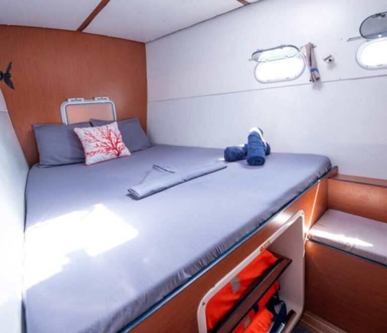 Private double cabin onboard Lagoon 57 catamaran in San Blas