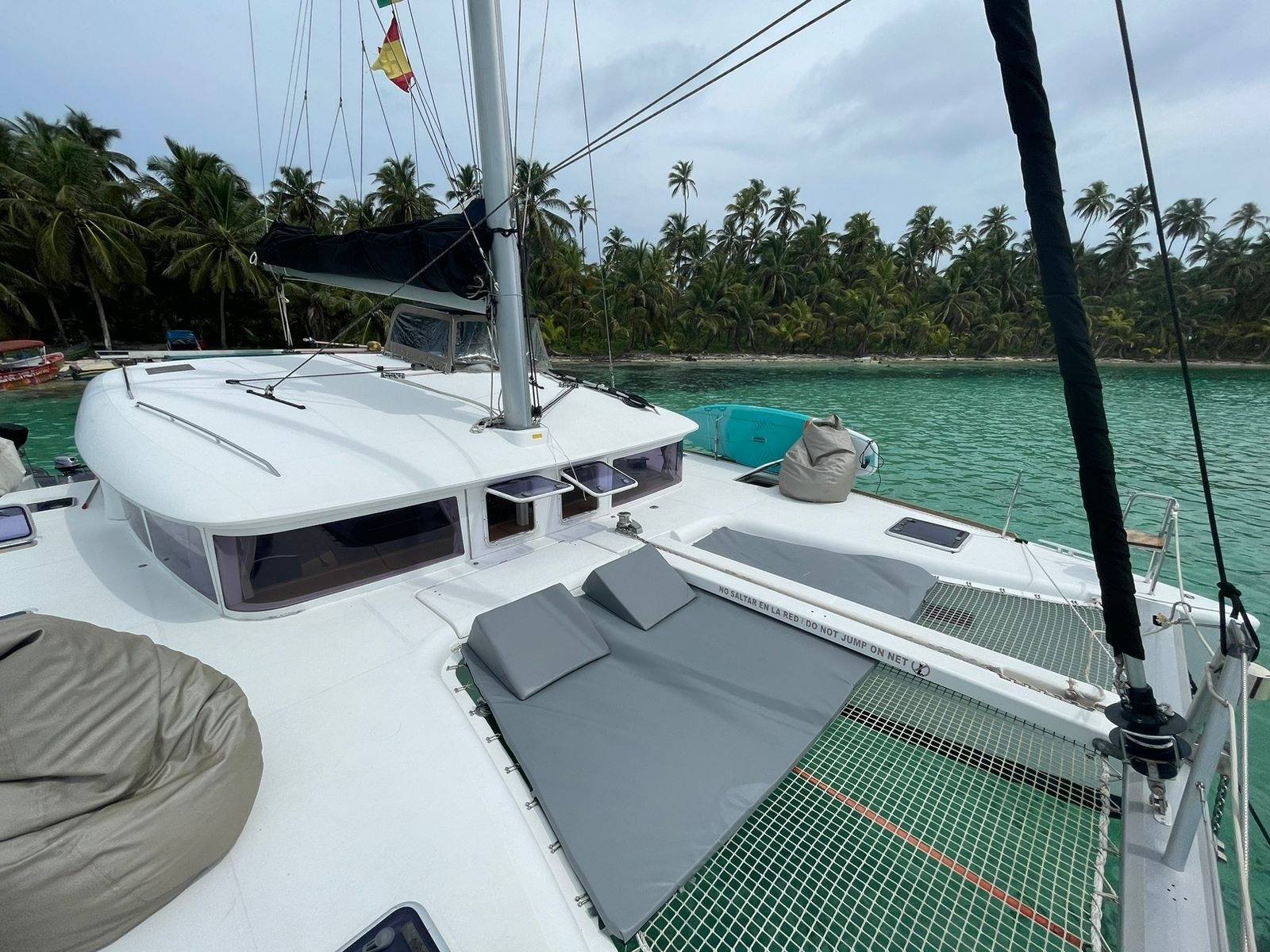 Front deck lounge area on Lagoon 40 DO catamaran in San Blas with ocean views