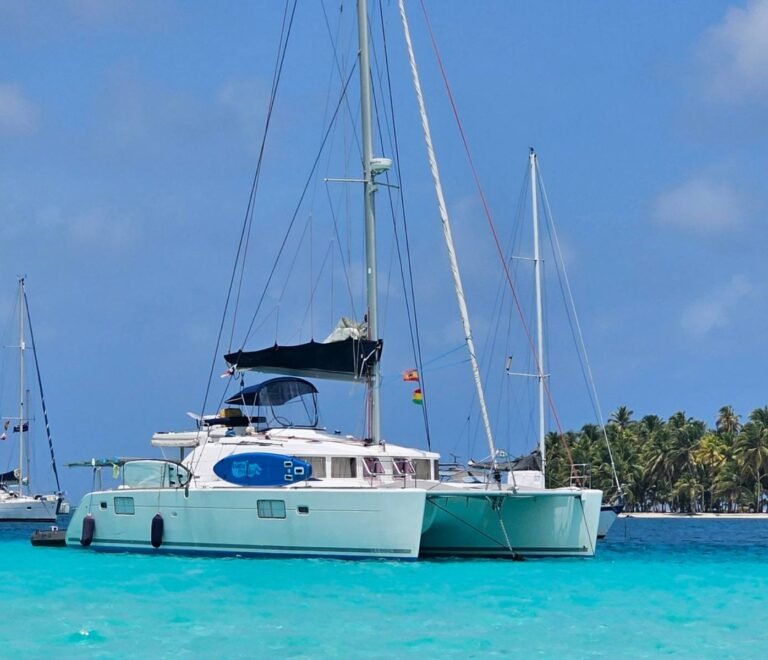 Lagoon 440 catamaran anchored in turquoise waters of San Blas Panama
