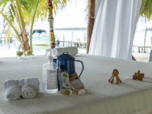 Natural massage oils kit for couples in Dutch Cays San Blas Panama
