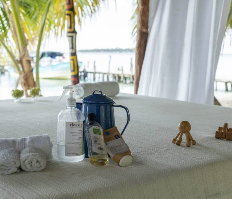 Natural massage oils kit for couples in Dutch Cays San Blas Panama