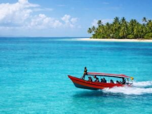Day trips in San Blas panama en sailboats, catamaran or speed boat