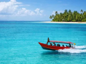Day trips in San Blas panama en sailboats, catamaran or speed boat